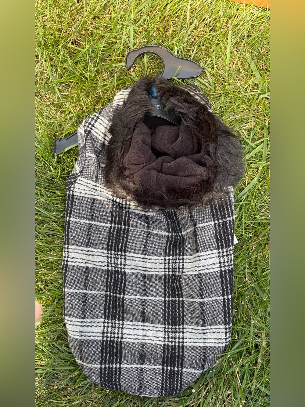 Zack & Zoey Park Avenue Dog Coat Black Plaid Faux Fur Hood S/M